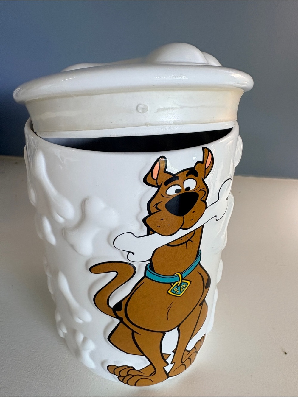 Scooby-Doo Ceramic Cookie Treat Jar Canister Dog Bone w/ Lid Hanna Barbera